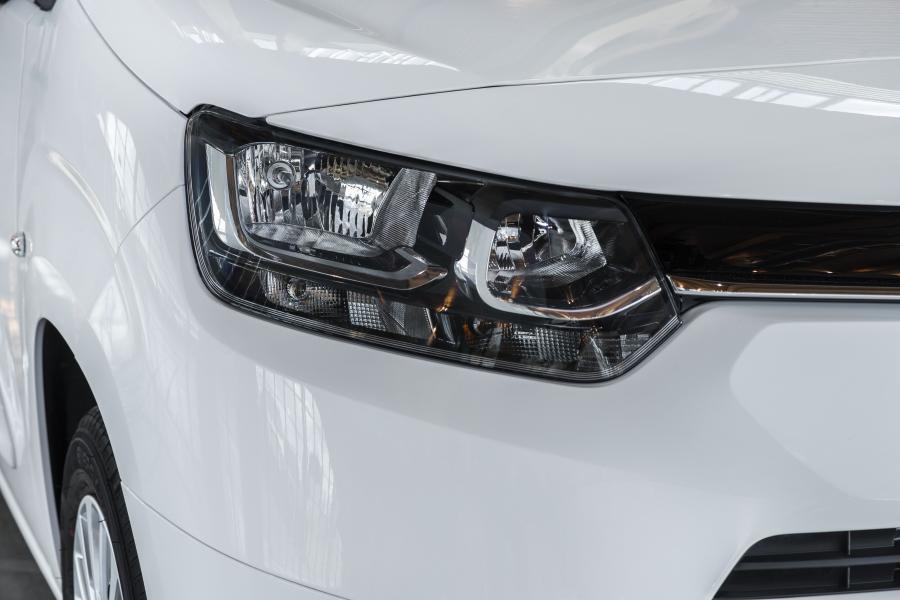 Детали экстерьера Toyota ProAce City Van 2019 года  (EU) (фото 2 из 53)